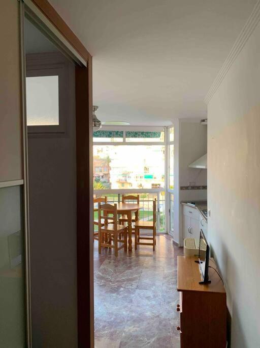 Apartment First Line Of The Sea Benalmadena Exterior photo